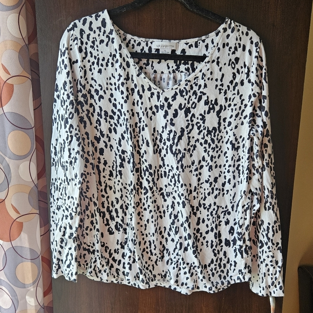 Liz Claiborne Black and White Patterned Long Sleeve Top